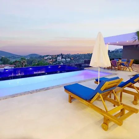 Golden Villa
